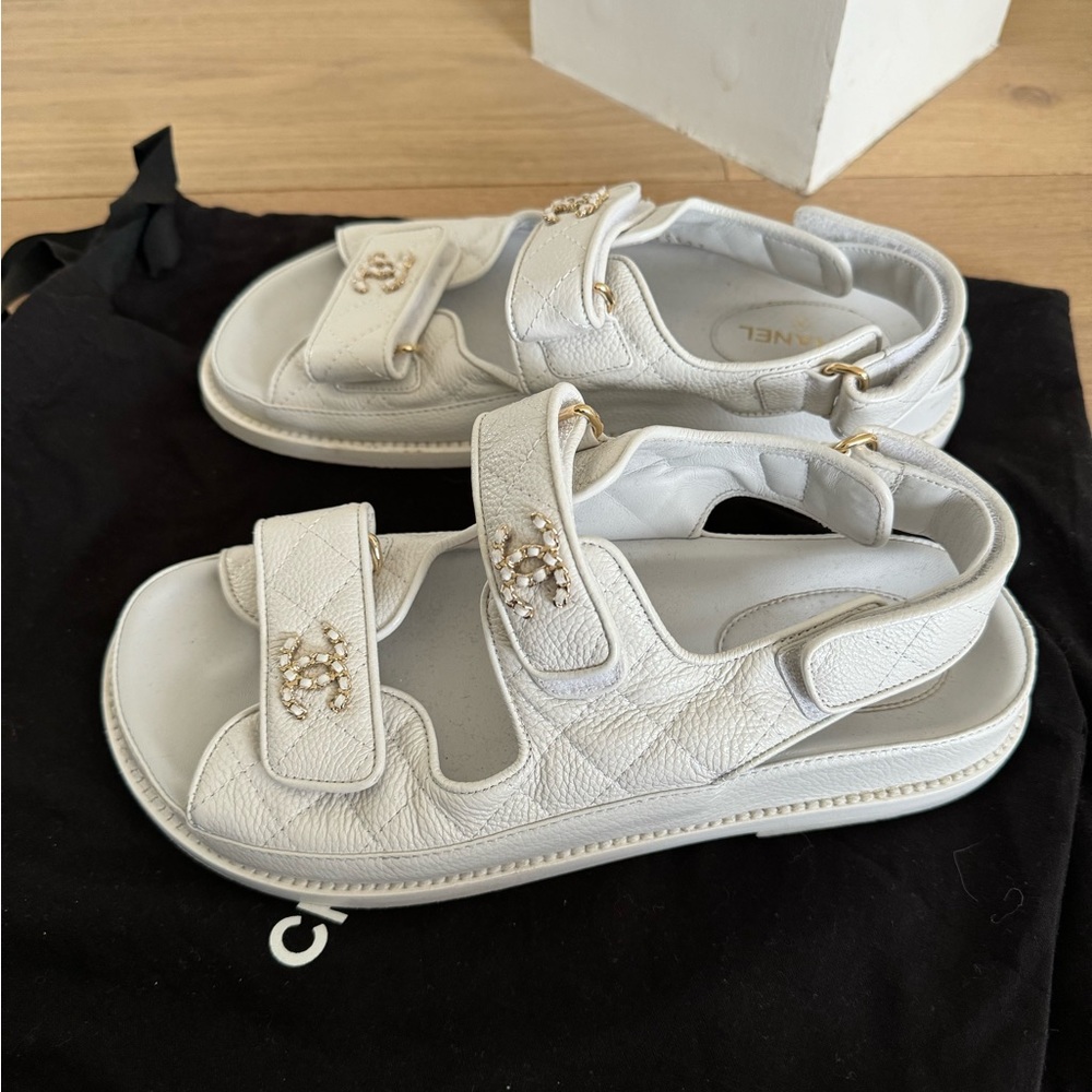 Chanel dad sandals, size 37, grained calfskin Velcro, white